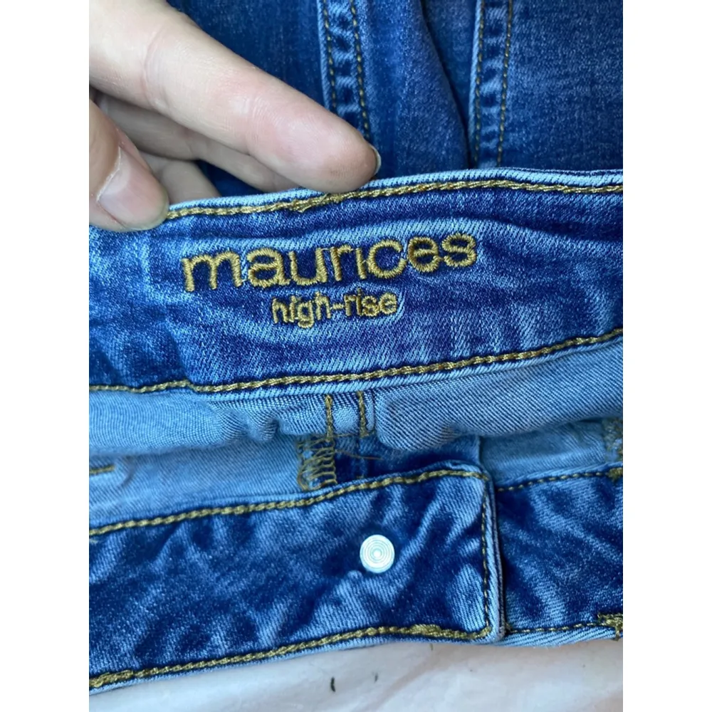 Maurices High-Rise Skinny Jeans Dark Wash Stretch Denim S-Short - Image 3