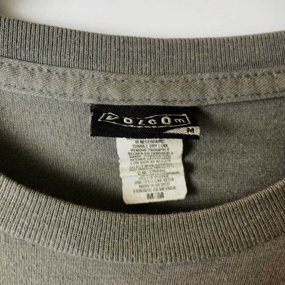 00s Vintage Volcom T Shirt Stone Classic Surf Active Graphic Tee Short Sleeve - Image 3