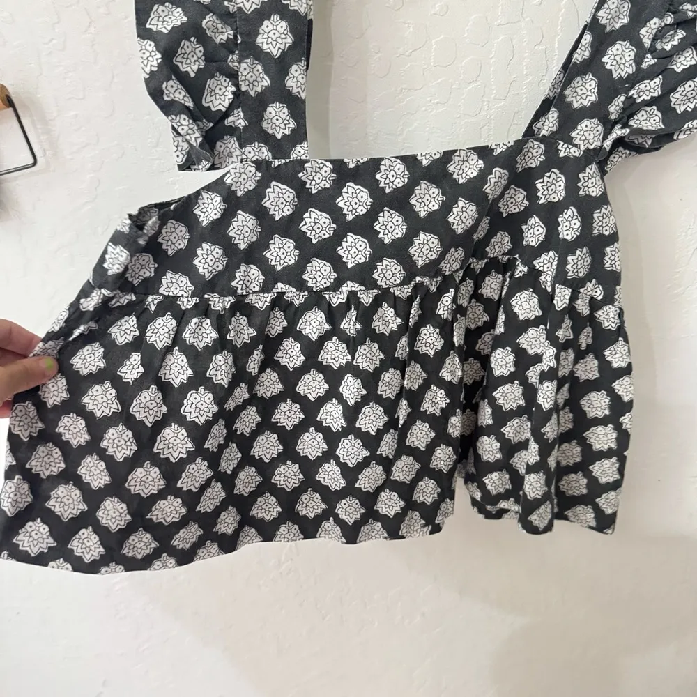 Outerknown Gray Black White Astrid Floral Babydoll Tank Top Waist Crop Small - Image 5