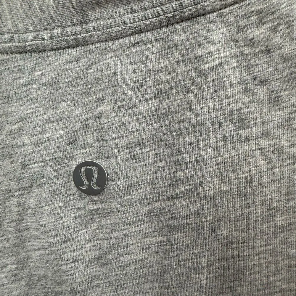 Lululemon Grey Women’s Large Vneck Tee Shirt - Image 3