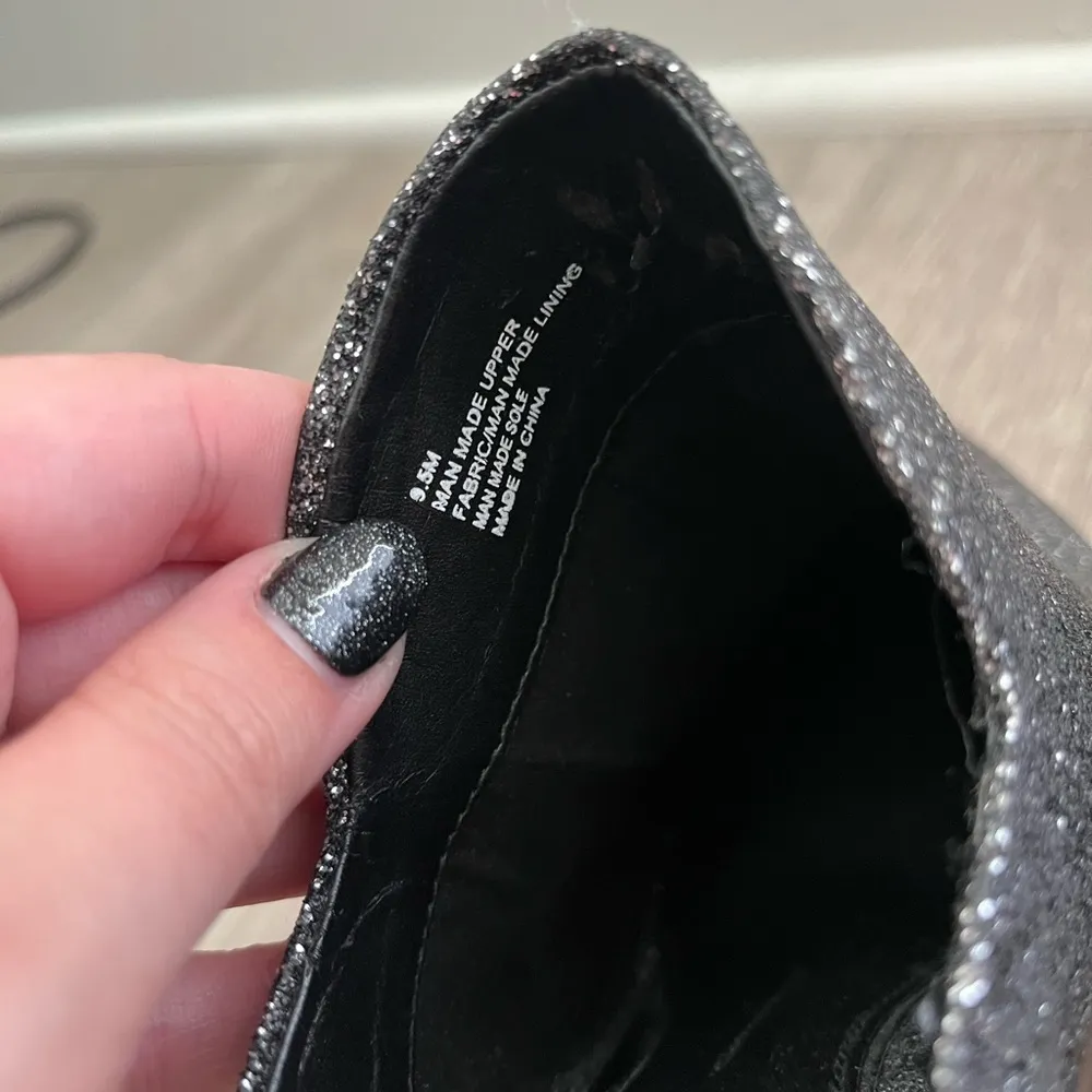 Gianni Bini Agnissa Black Glitter Scalloped Closed Toe Mule Heels Size 9.5 - Image 6