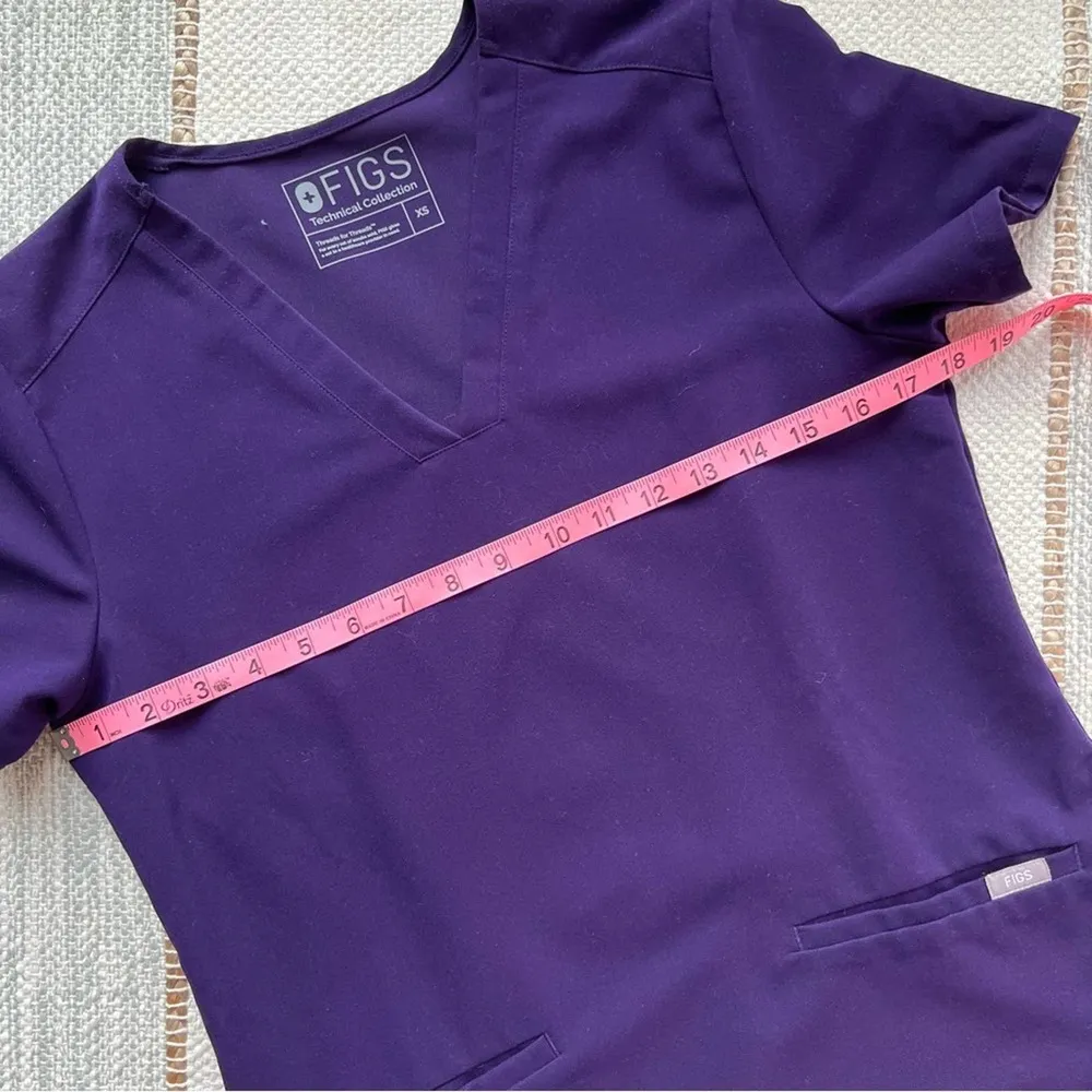 Casma Three-Pocket Purple V-Neck Short Sleeve Scrub Top Women’s Size XS - Image 6
