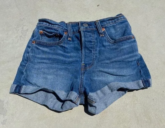 Levi’s Shorts - Image 4