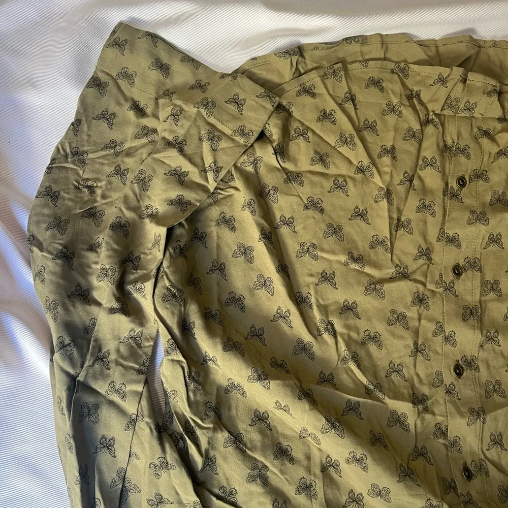 O'Neill Green Long Sleeve Notched Collar Blouse - Image 4