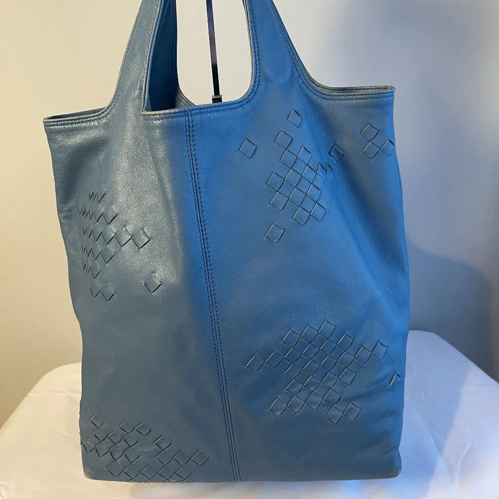 BOTTEGA VENETA Regent Intrecciato Nappa Leather Tote Bag, Blue - Preowned - Image 2