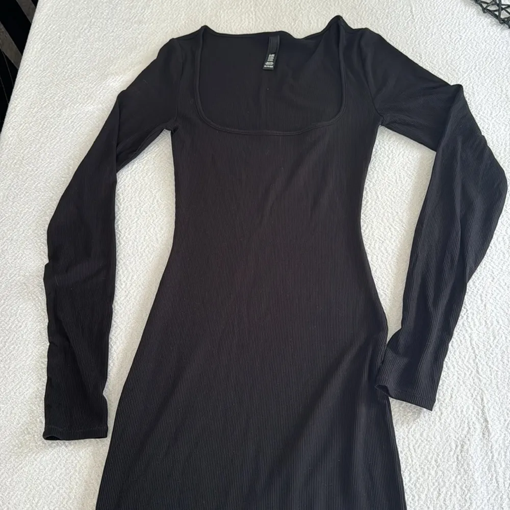 SKIMS Soft Lounge Long Sleeve Dress, Size Small, $90 - Image 6