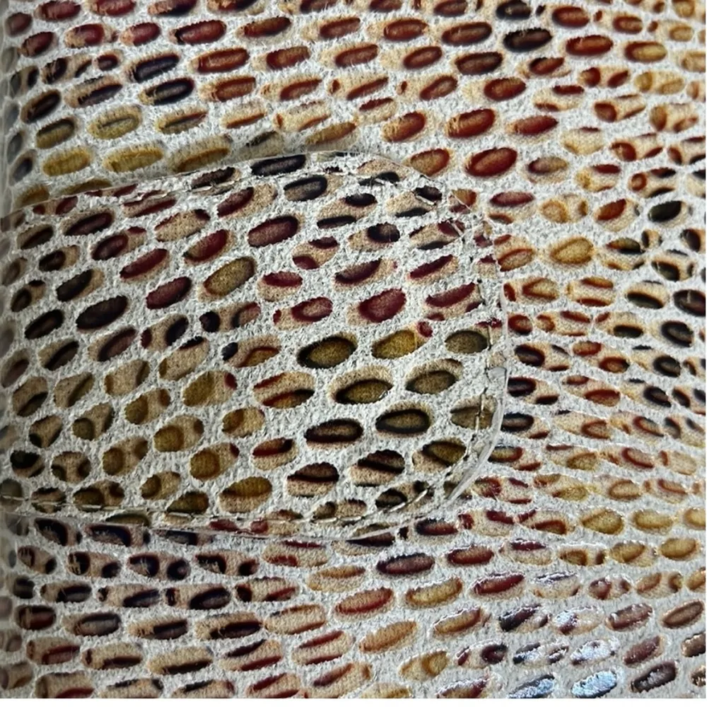 Reptile Hard Case Clutch with Chain - Image 7