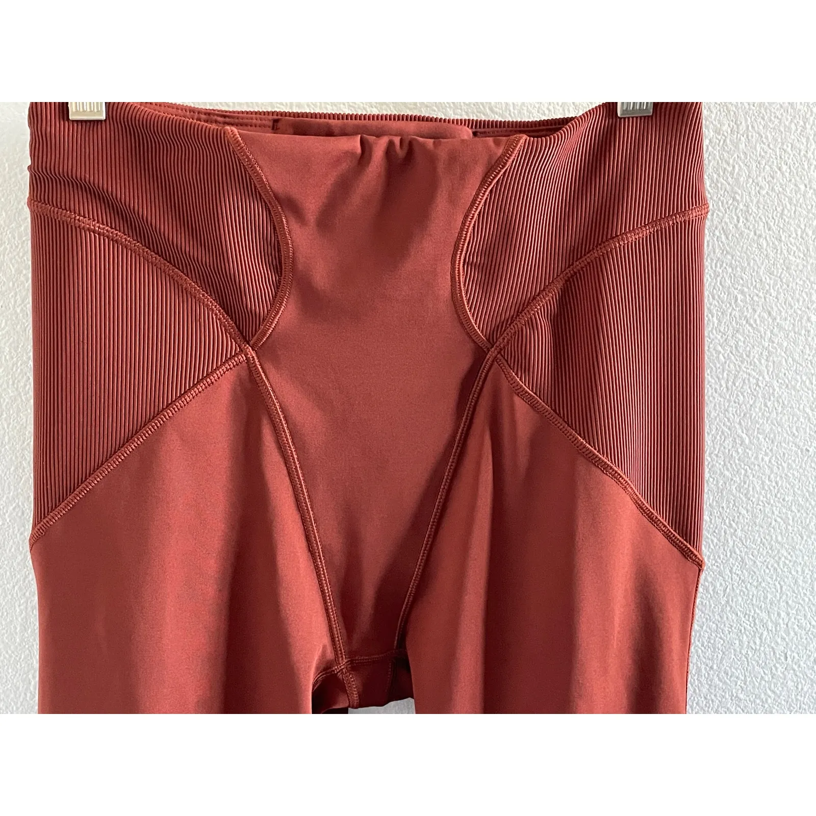 Savage X Fenty Womens Leggings Rust Red Medium - Image 5
