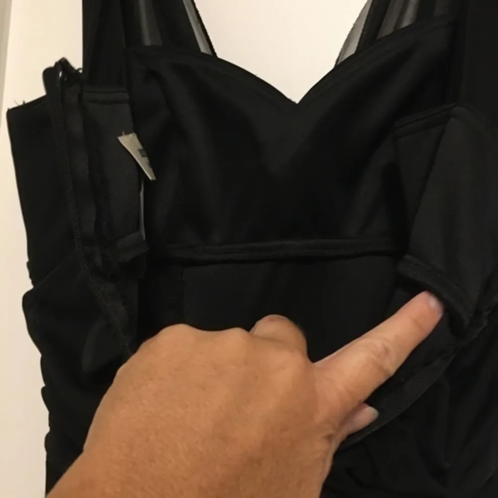 Beautiful Black formal dress size 4 - Image 14