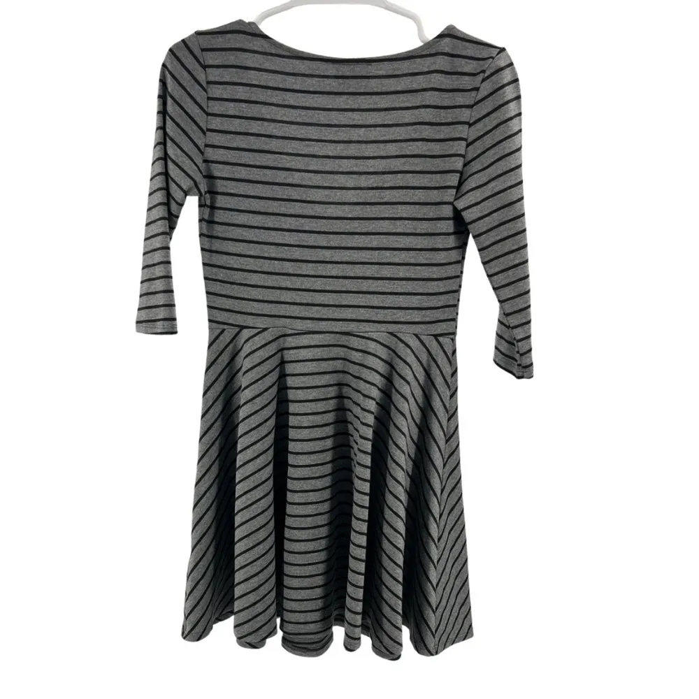 Pins and needles 3/4 sleeve fit and flare skater mini dress M academia striped Gray Size M - Image 2