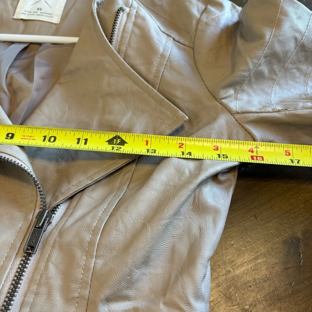 Anthropologie Pins & Needles Tan Hyde Moto Jacket Motorcycle Rocker Metal - Image 11