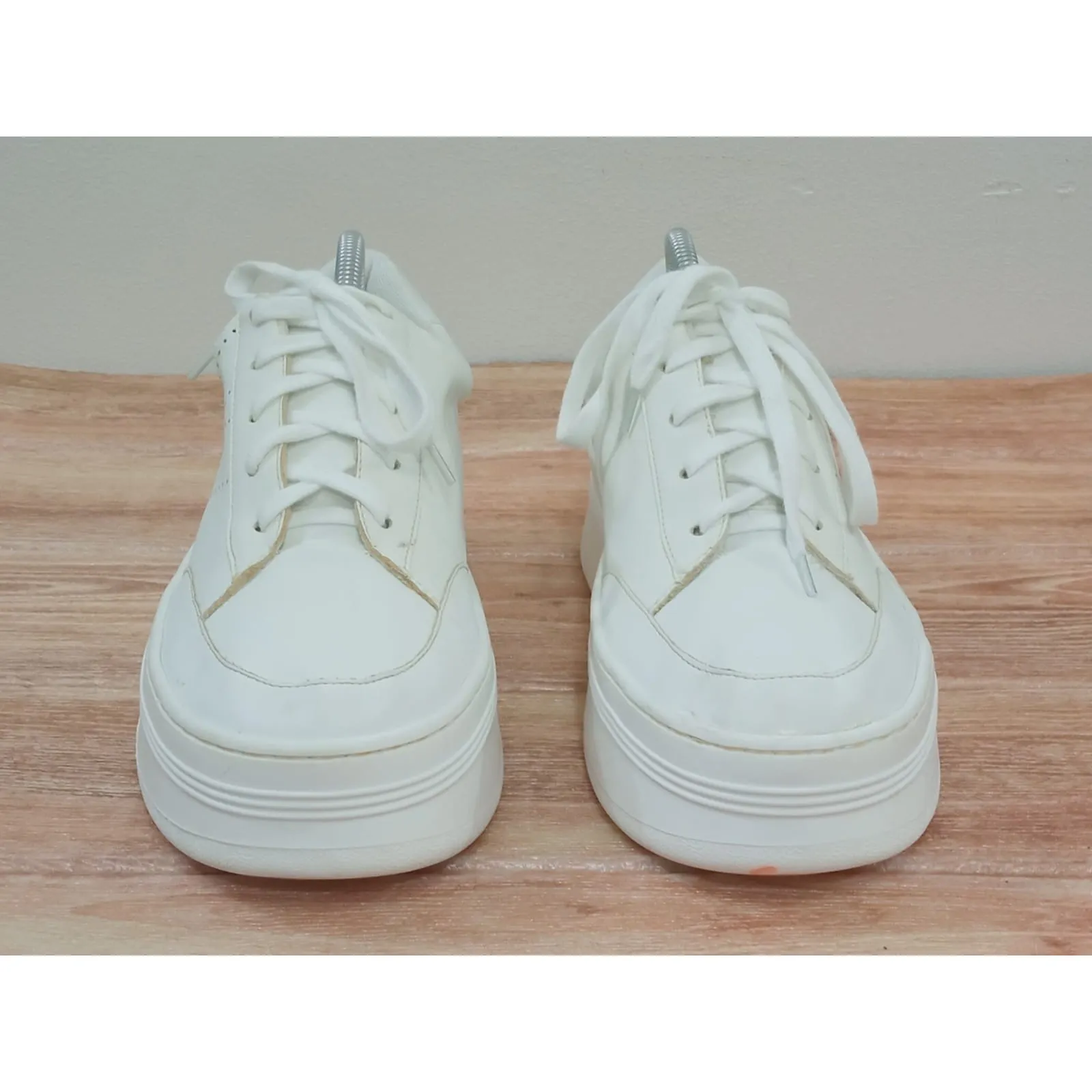 Express Women’s Sneakers Platform White Low Top Size 10 - Image 2