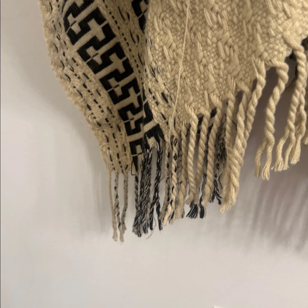 Free people aztec boho fringe poncho - Image 4