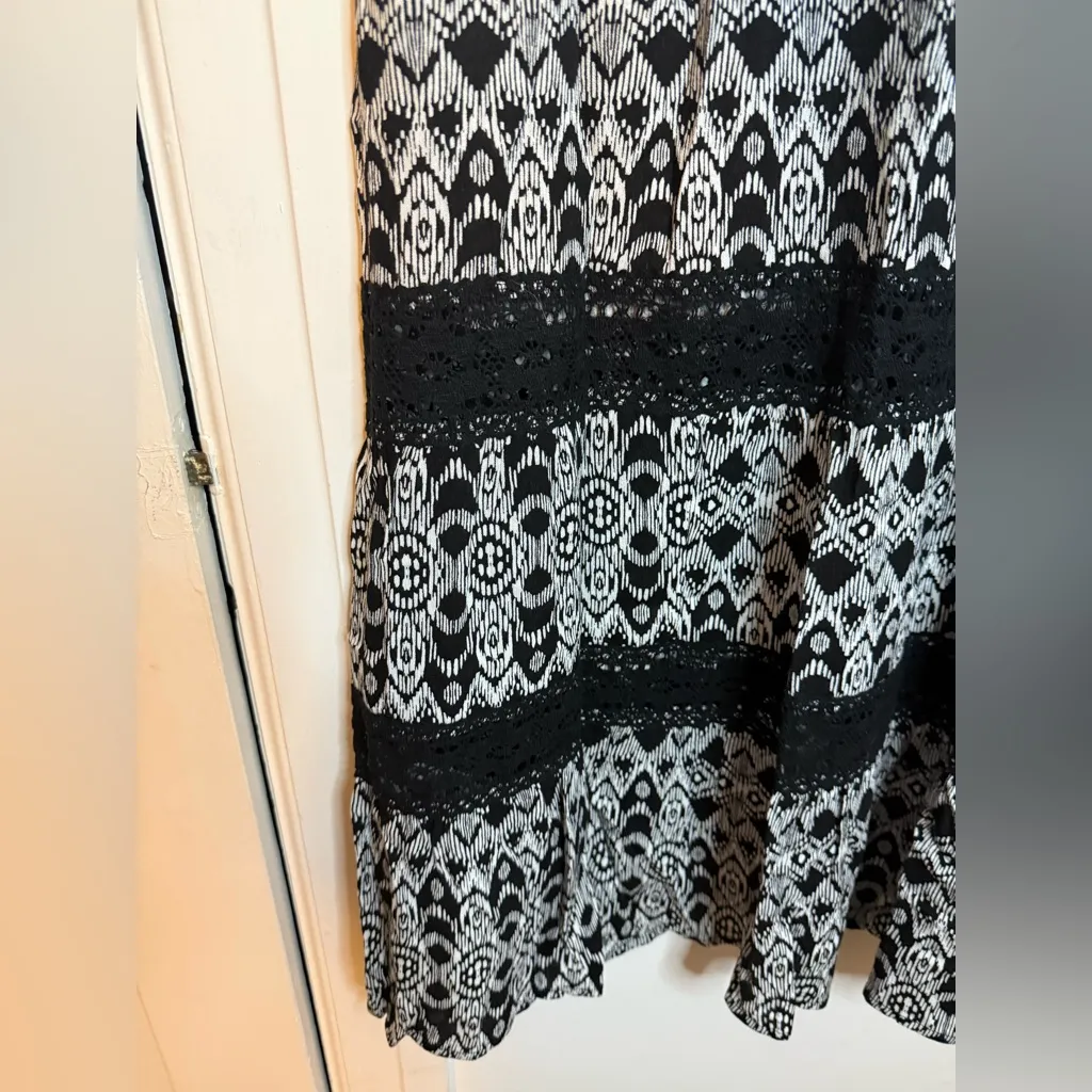 Faded Glory Bohemian Y2K Crochet Maxi Skirt - Image 3