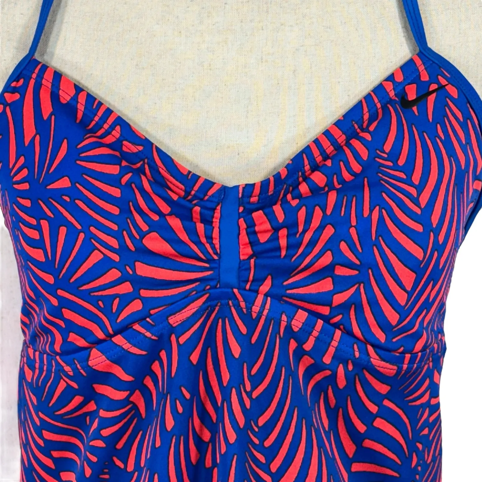 Nike Large Tankini Swim Top Racerback V-Neck Stretch Pullover Padded Cups Multi - Image 2