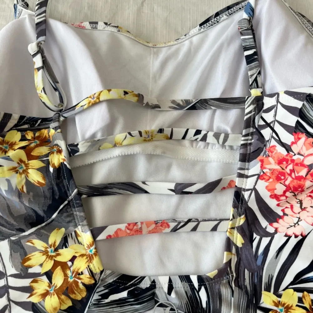 Hurley  Floral One Piece Swimsuit - Image 2