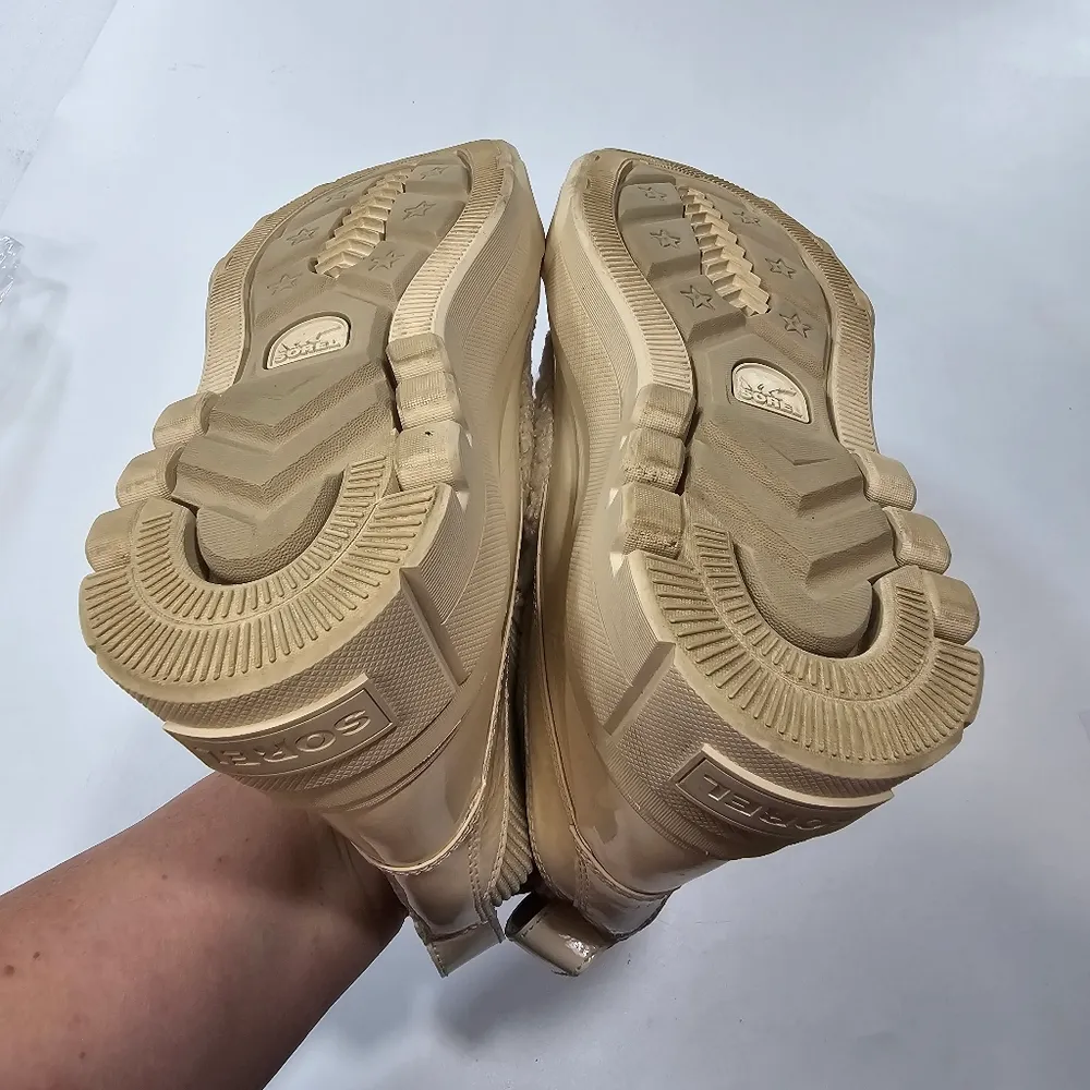 Sorel Caribou Boot in Bleached Ceramic & Oatmeal - Image 9