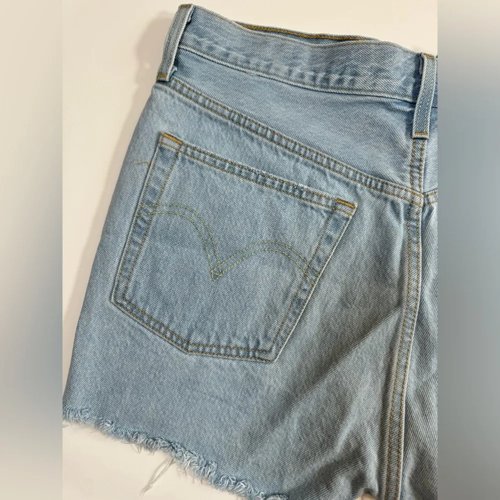 Big E Levis 501 denim jean shorts Lt blue w 32 high waisted - Image 9