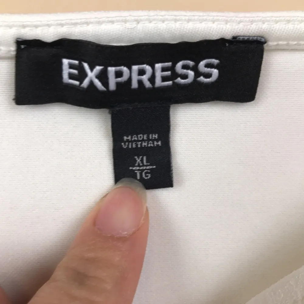 EXPRESS  Women’s White Square Neck Tank Top Bodysuit - Image 6