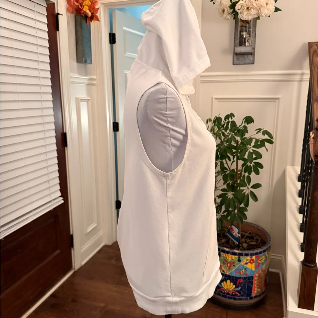 Fabletics EUC White Zip Up Sleeveless Hoodie with Open Criss Cross Back - Image 3