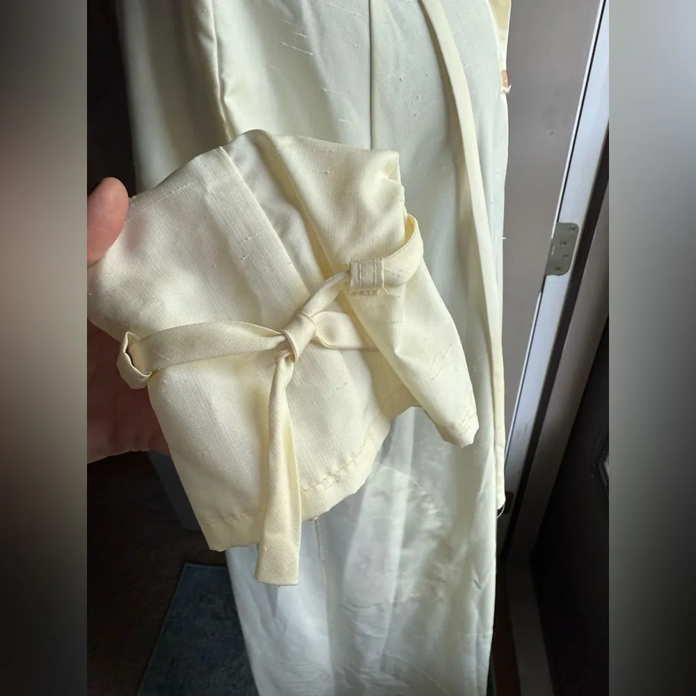 Vintage Betty Rose hooded silk blend loose maxi trench coat, one size White - Image 6