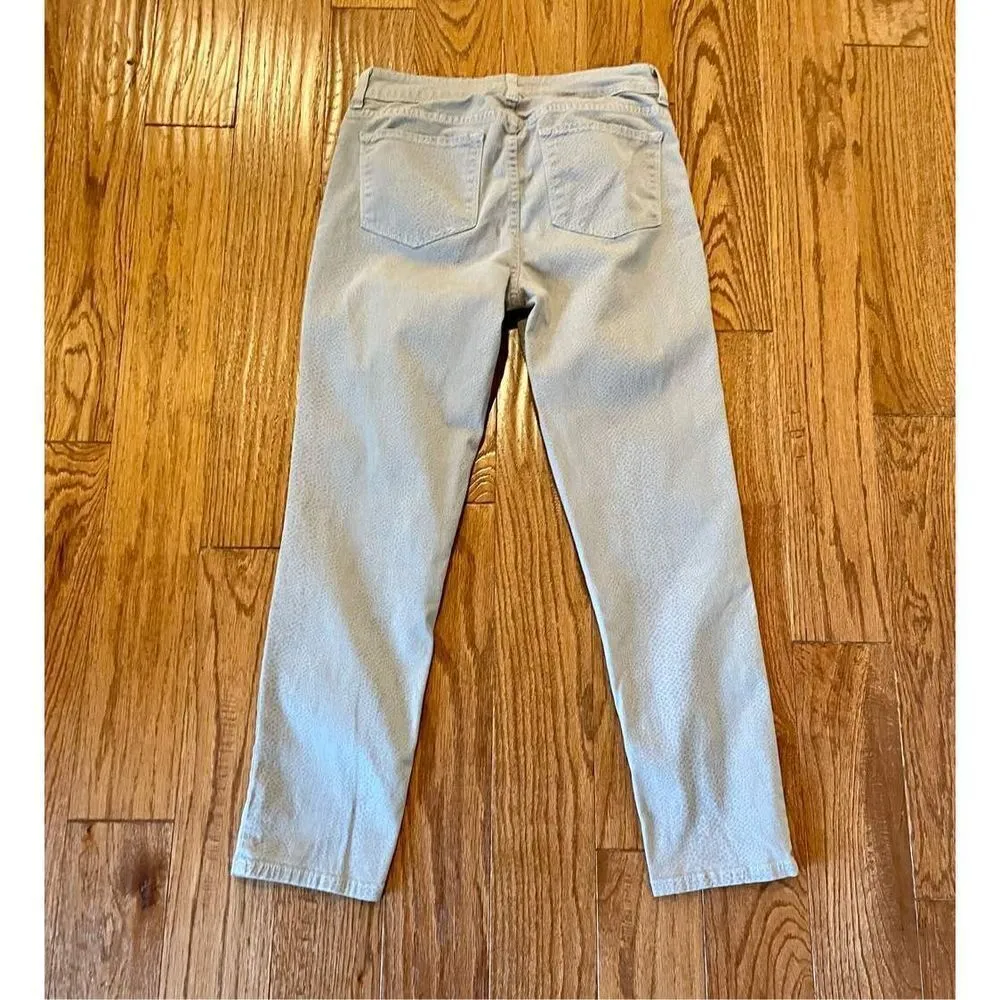 Nydj light grey animal print skinny pant size 4 - Image 8