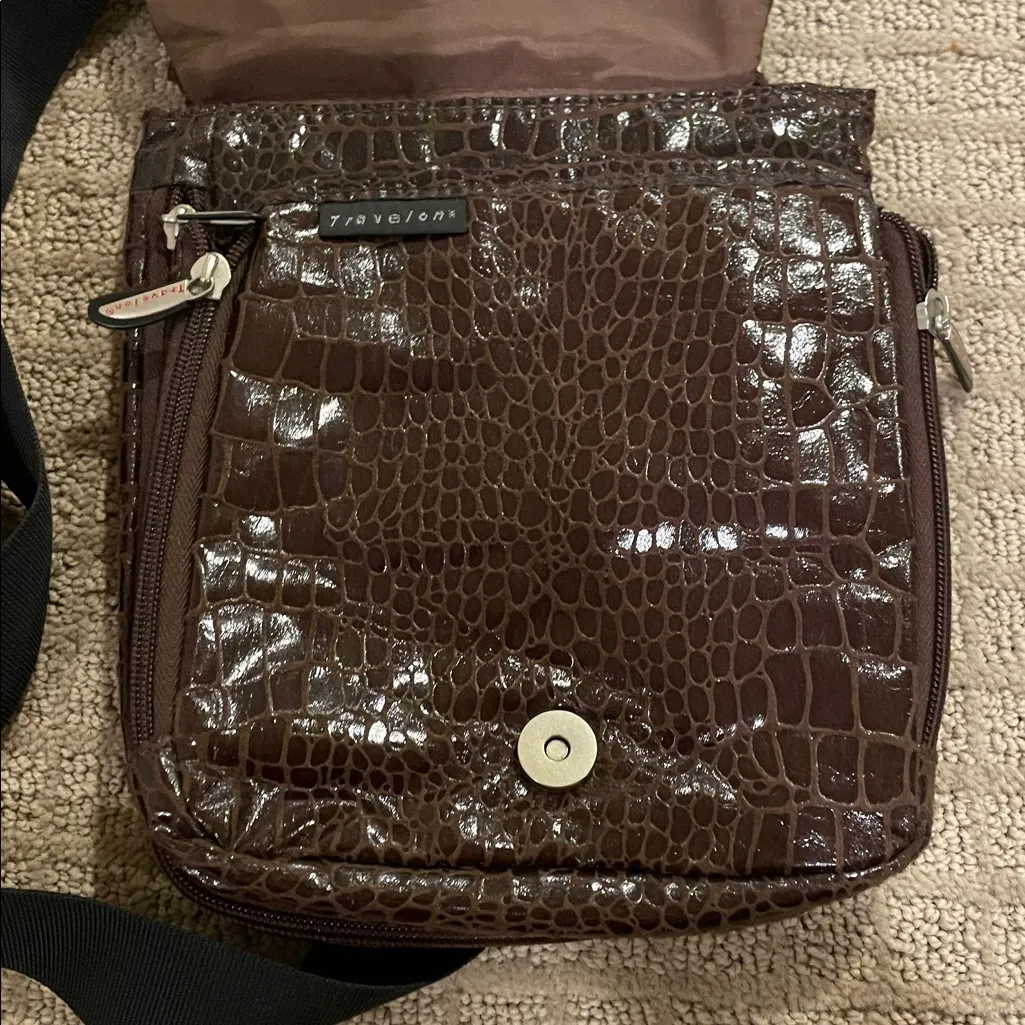 Travelon Brown Crossbody Bag - Image 3