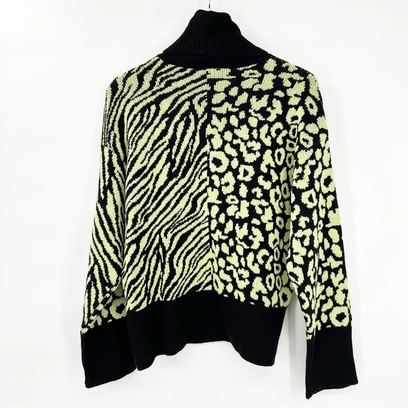 NEW ZARA Bloggers Fave Mixed‎ Animal Print Turtleneck Sweater S - Image 4