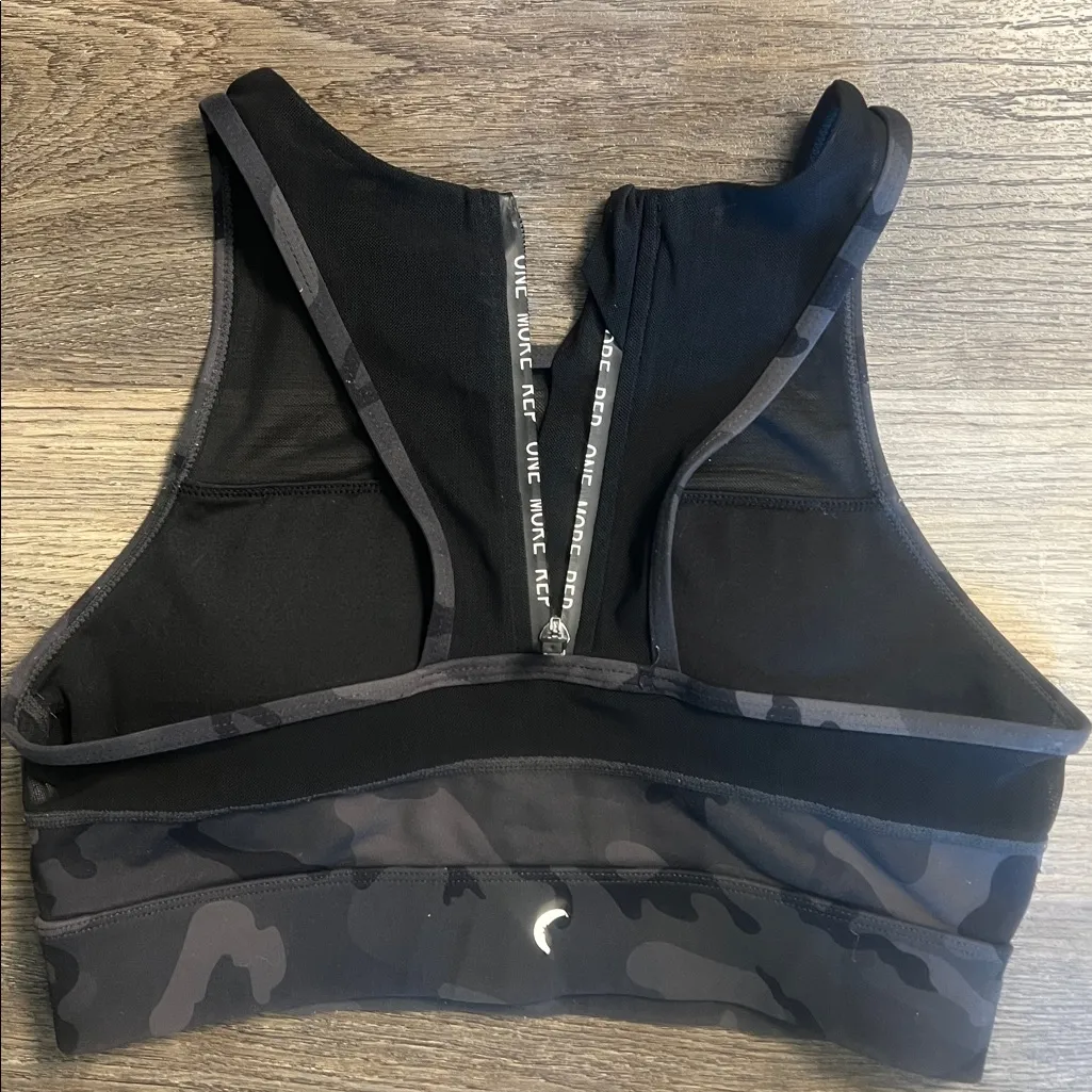 Zyia Active One More Rep Camouflage Padded Athletic Sports Bra Size Medium - Image 3