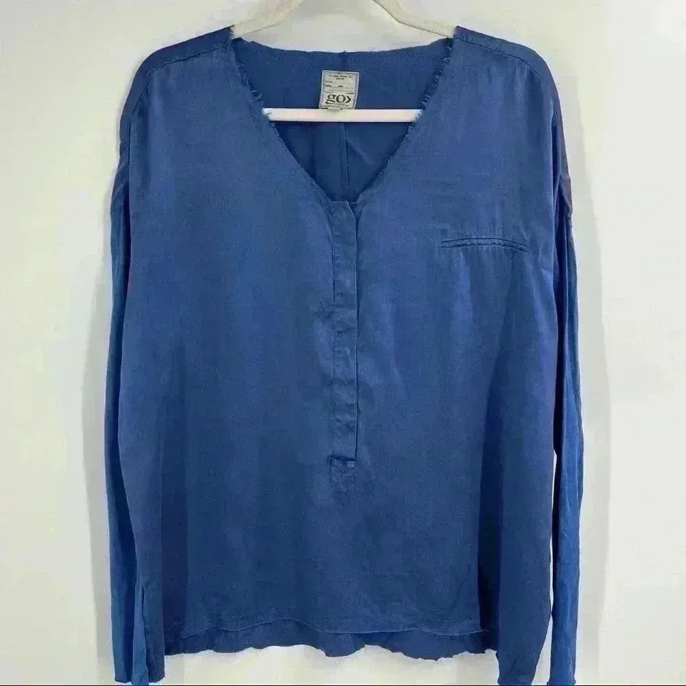 Go > By Go Silk Blue Silk Top W/ Linen Sleeves‎ And Raw Hem. Size Small - Image 6
