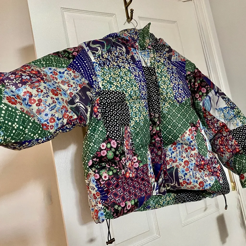 AVEC LES FILLES Thermal Puffer Jacket in Multi Patchwork - Size L Large NWT - Image 6