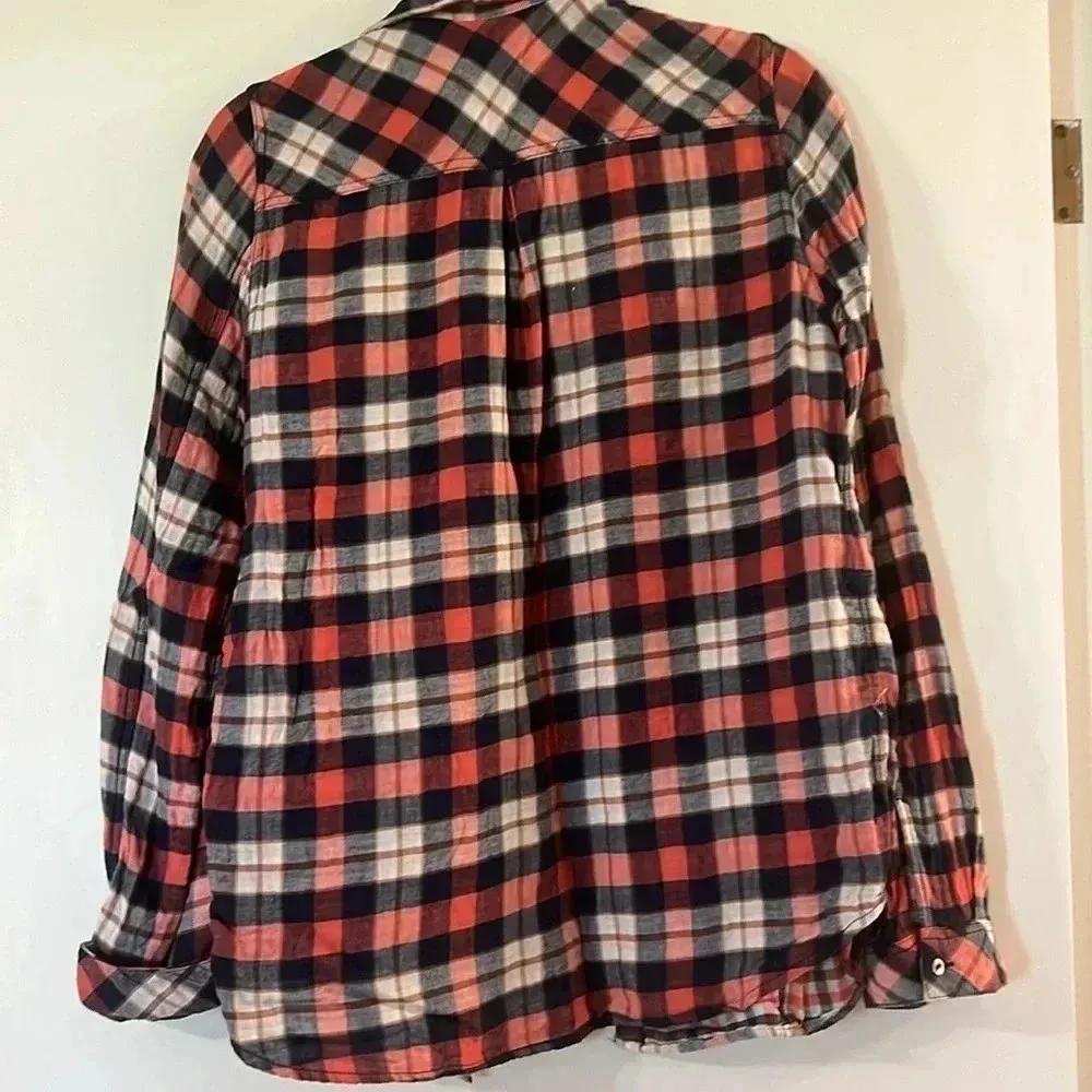 Skies are blue plaid shirt - Image 5