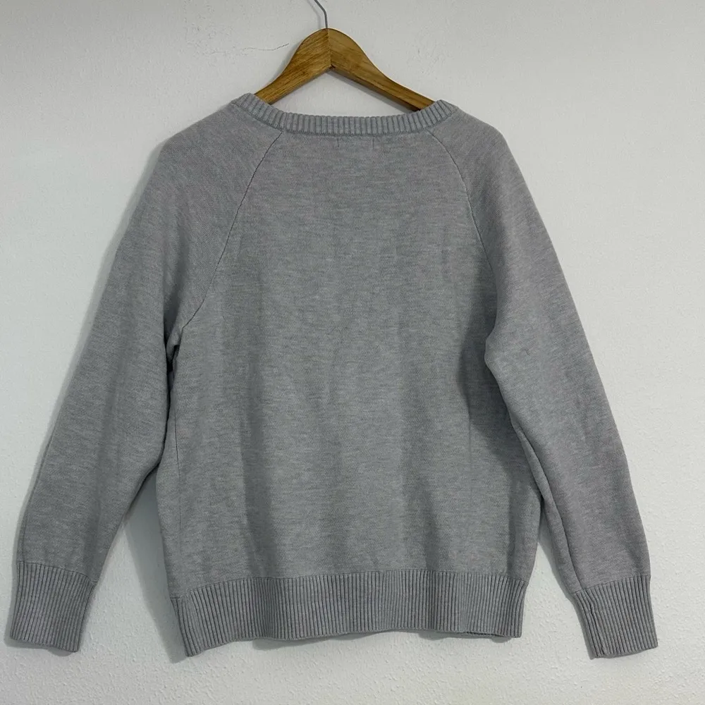 Max & Mia Light Gray Women's  Seamfront  Crew Neck Pullover Sweater - Image 5