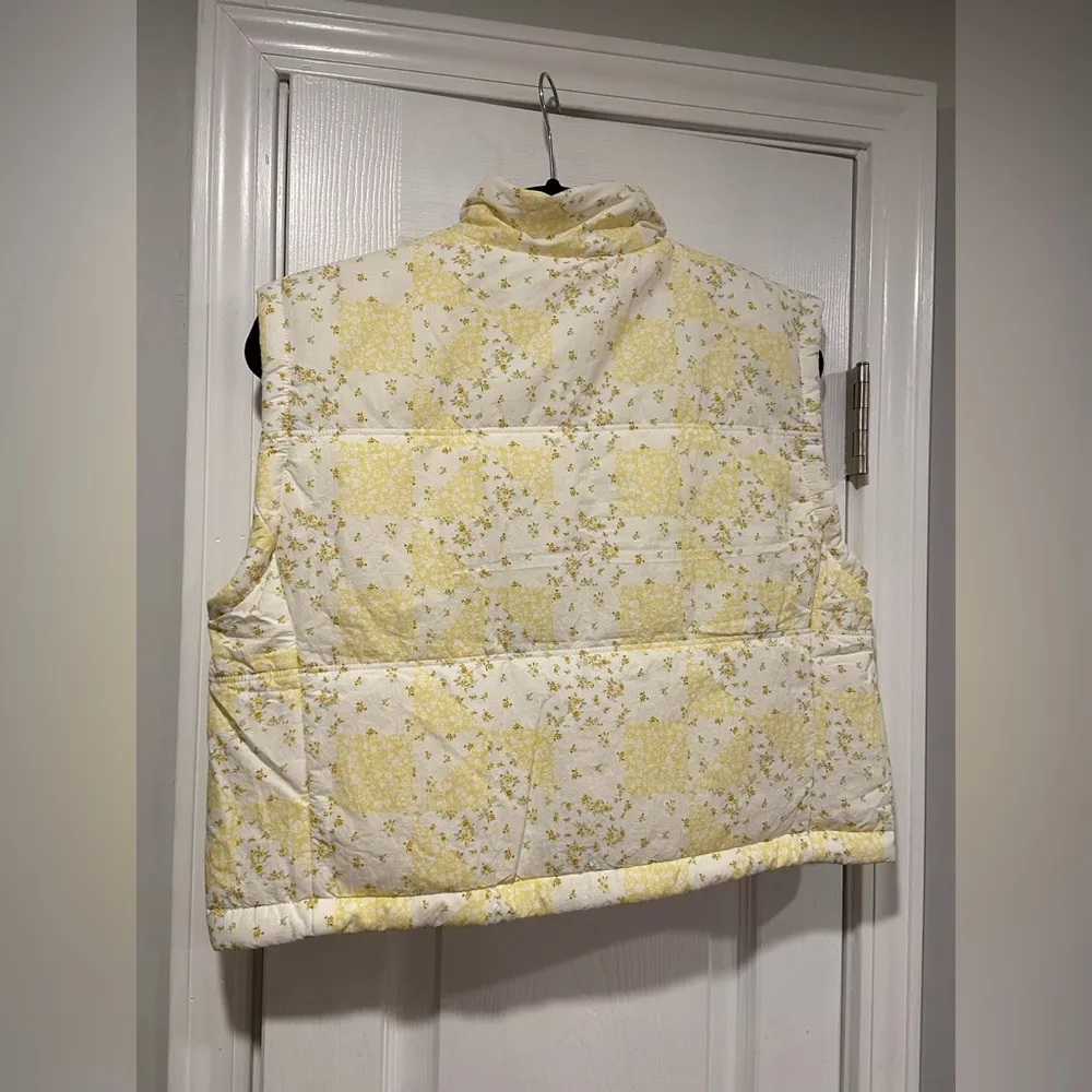 NWT Thread & Supply Size S Yellow Floral Patchwork Cropped Luff Vest Full Zip - Image 7