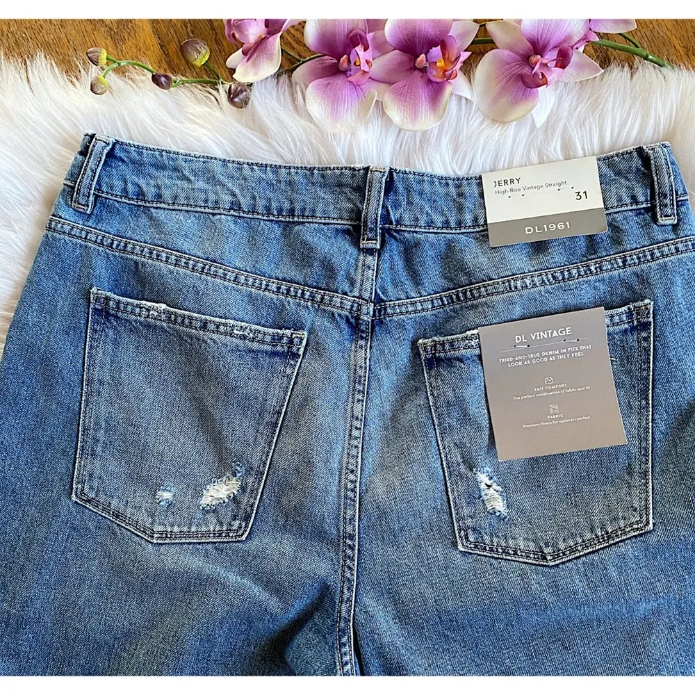 NWT DL1961 Jerry High Rise Straight Leg Jeans - Image 5