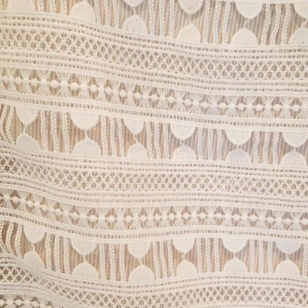 💕GREYLIN💕 White Lace Fringe Mini Skirt M NWT - Image 2