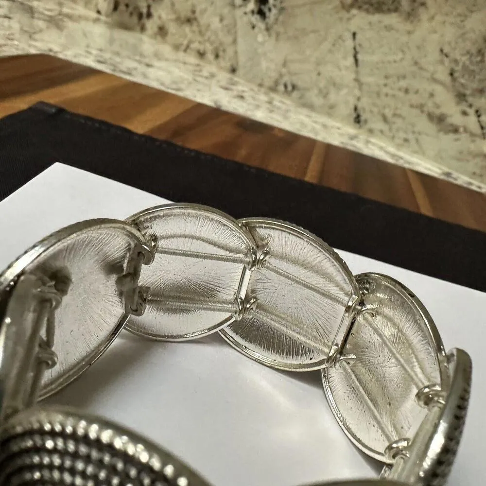 Women’s Dana Buchman Chunky Silver Tone Stetchy Stretch Bracelet 7 Inch $28 - Image 9