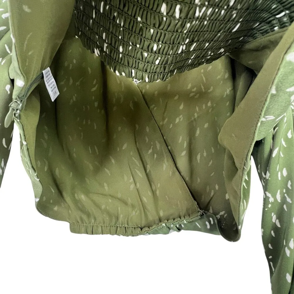 ASTR The Label Wrap Top Green XL Puff Sleeve V-Neck Cropped Satin Smocked Back - Image 7