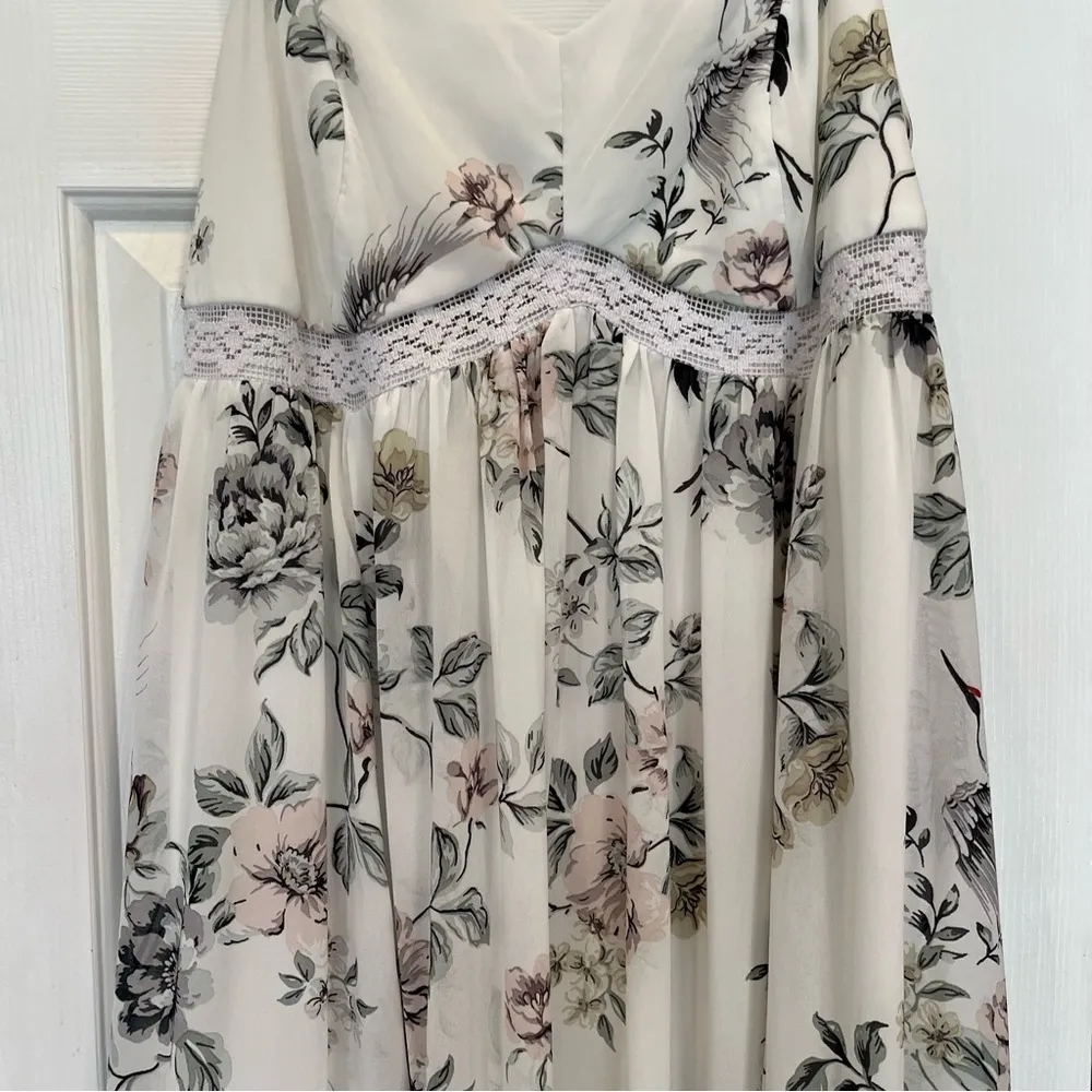 Torrid Maxi Sun Dress White Floral Bird Crane Print Tiered Size 00 Or 10 M/L Green - Image 12