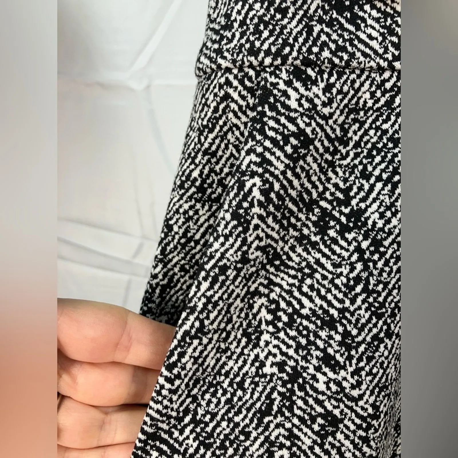 Cabi‎ Agent Skirt Black Herringbone Womens size 8 Style #4387 Career Preppy - Image 2