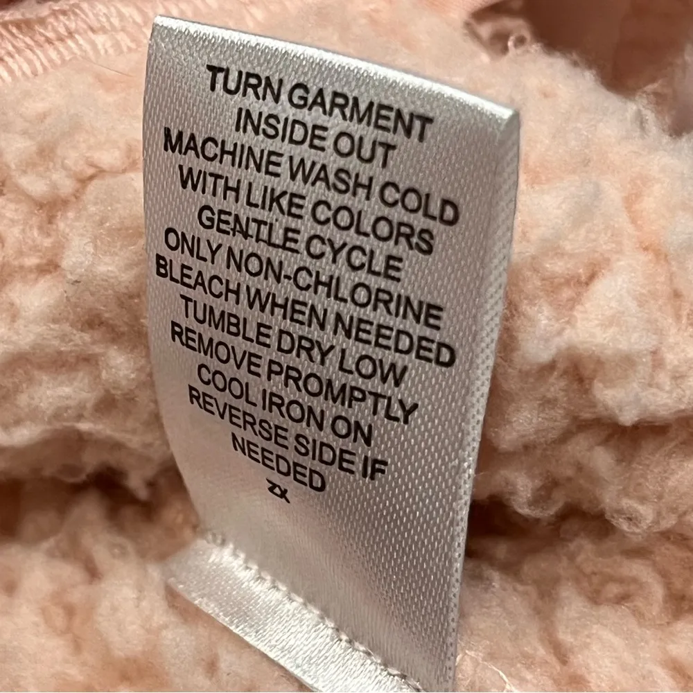 Ivory Ella Pink Oversized Quarter Zip Sherpa Pullover size Small - Image 10