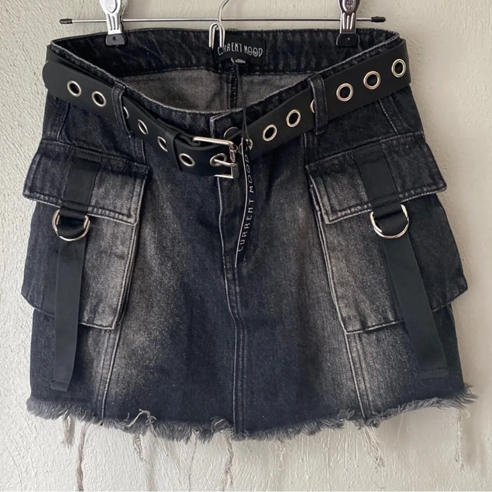 Current Mood Jean Skirt Size Small - Image 5