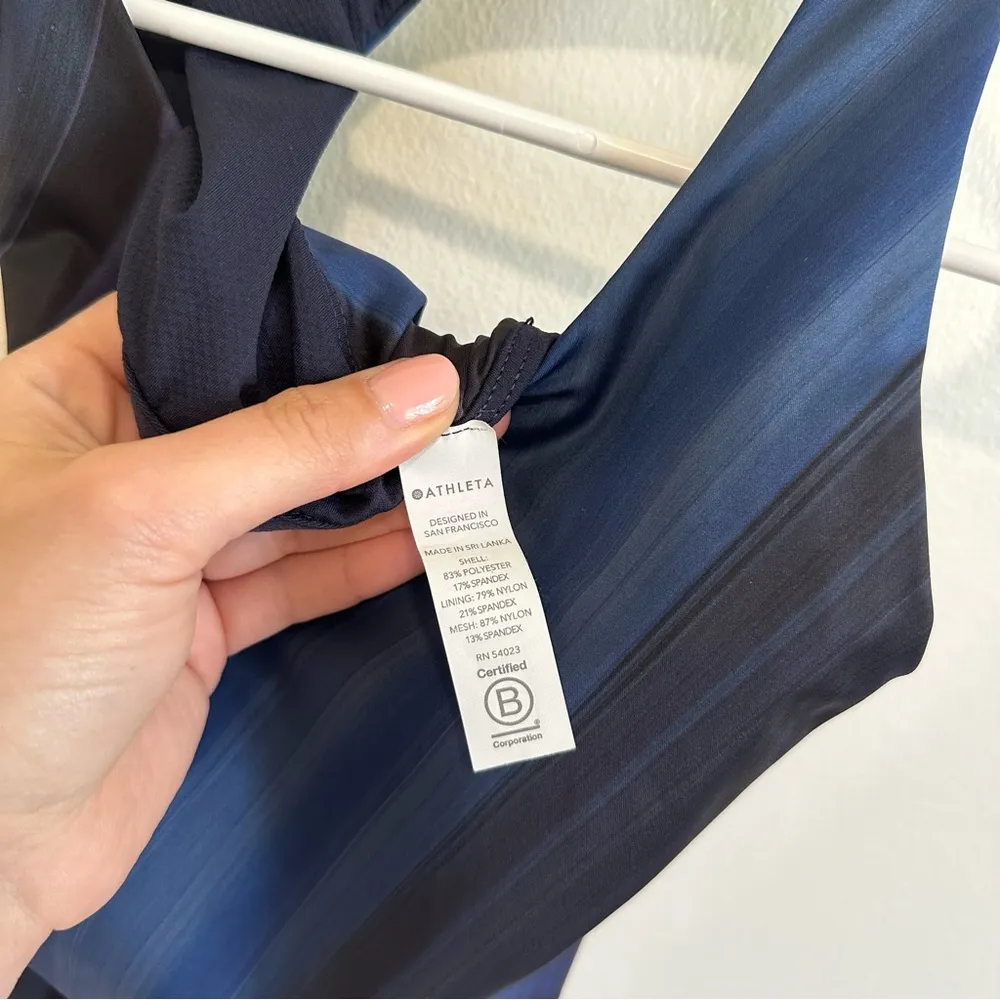 Athleta lightning printed support top in geode blue size XS! - Image 5