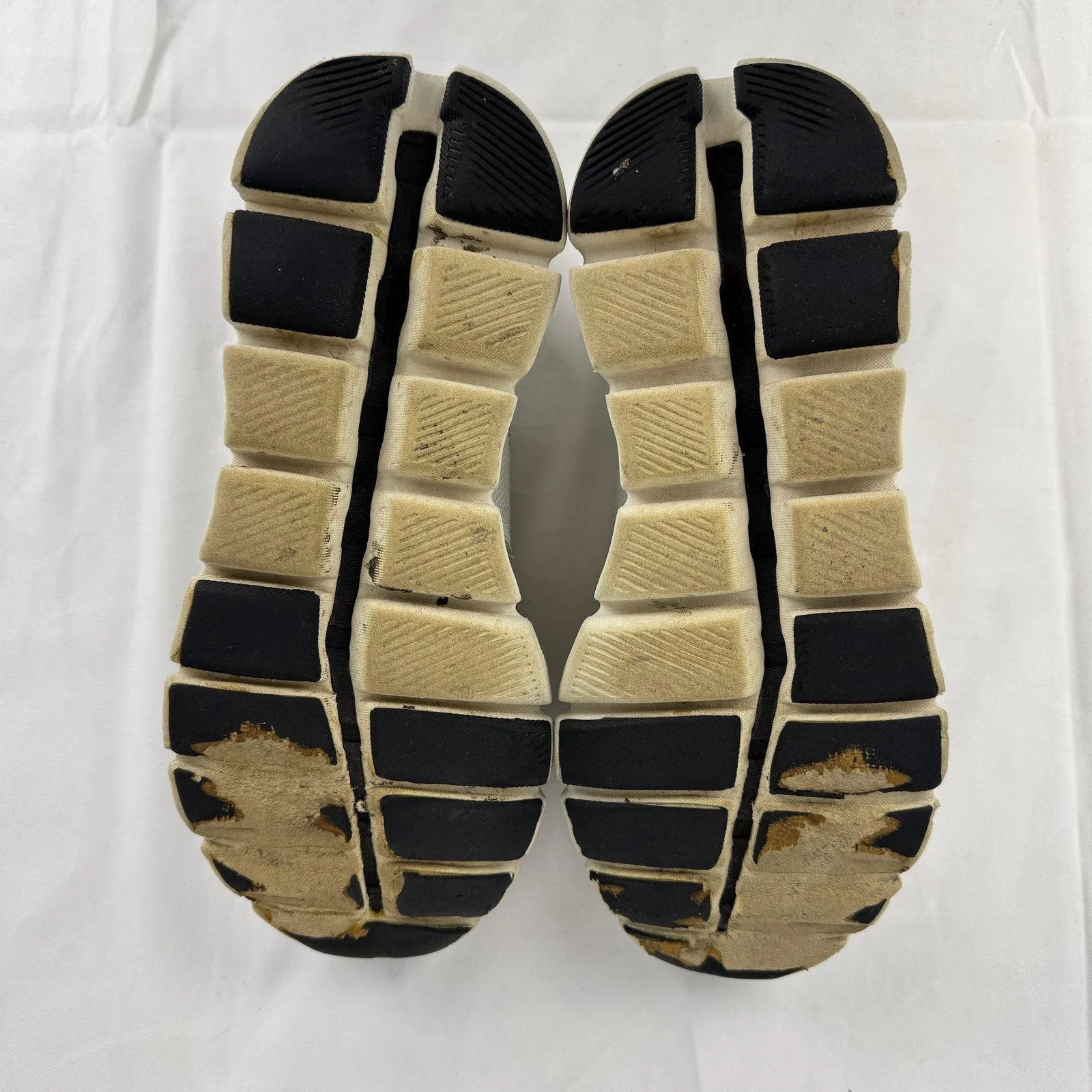 On Cloud X Women’s Running Shoes Size 8 White Gray Black Athletic Sneakers - Image 10