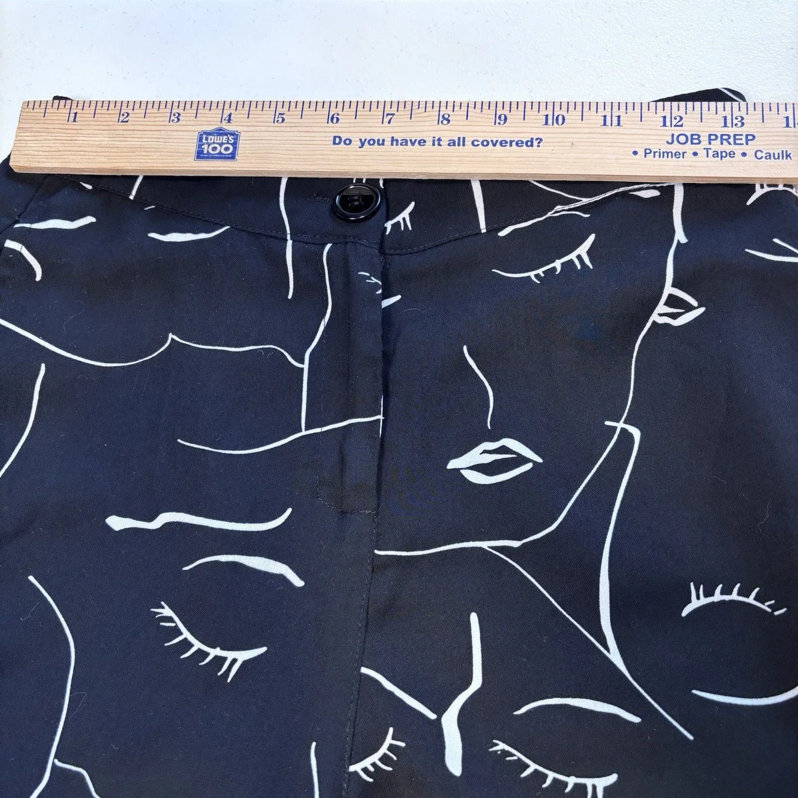 Princess Polly Women’s Size 4 Pants Straight Hi Rise Black w/ Faces Straight Leg - Image 9