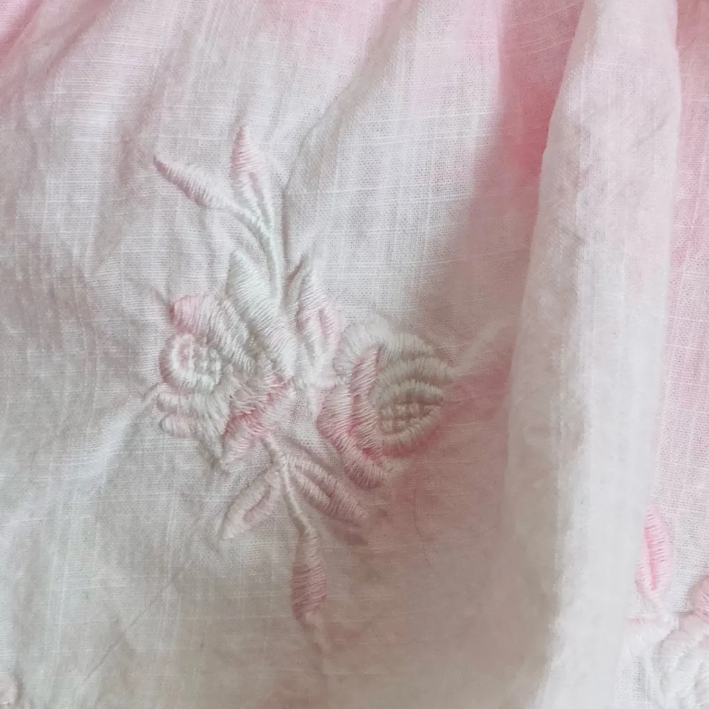 LoveShackFancy pink and white tiered mini skirt with floral embroidery. Size XS - Image 3