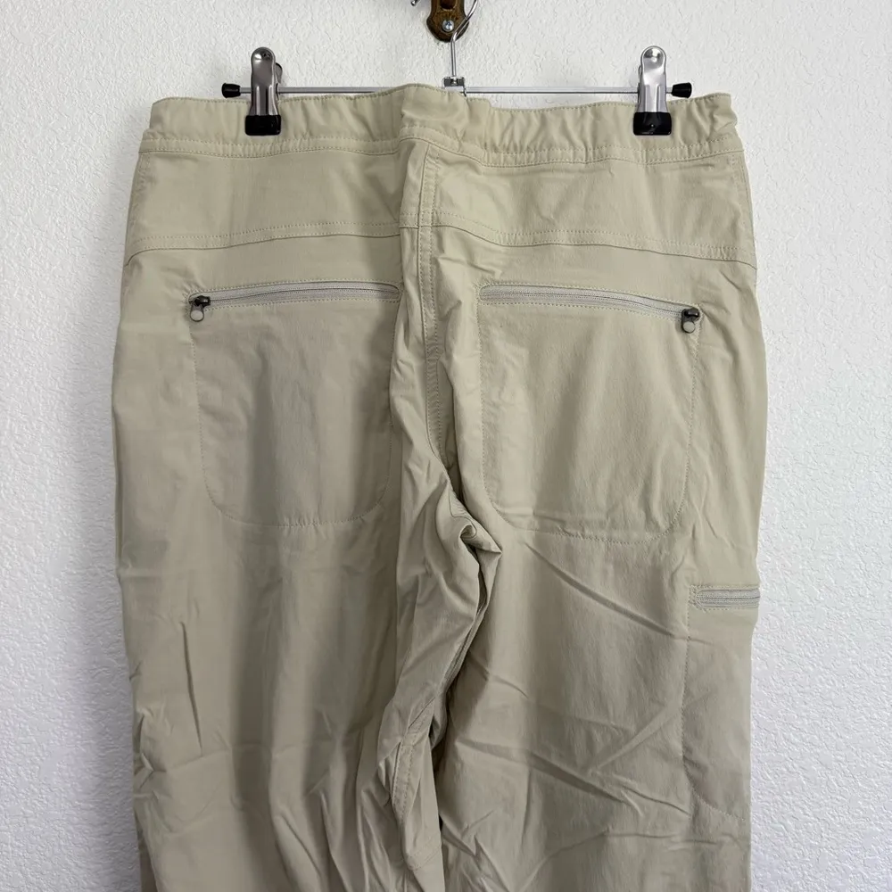 NWT LL Bean Water Repellent Comfort Trail Pants, Mid - Image 5