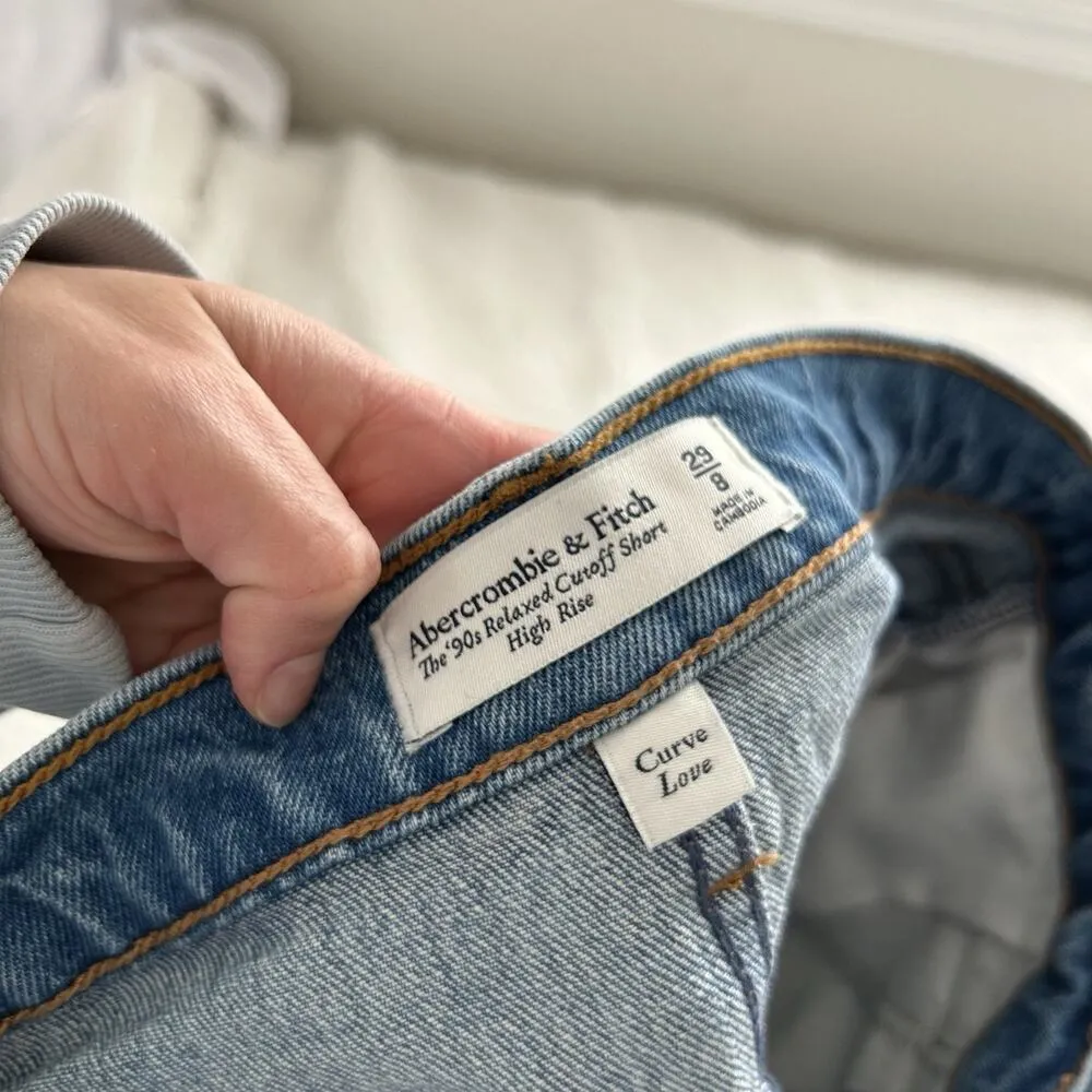 Abercrombie & Fitch Curve Love 90s Relaxed Cut Off Shorts High Rise Size 8 - Image 6