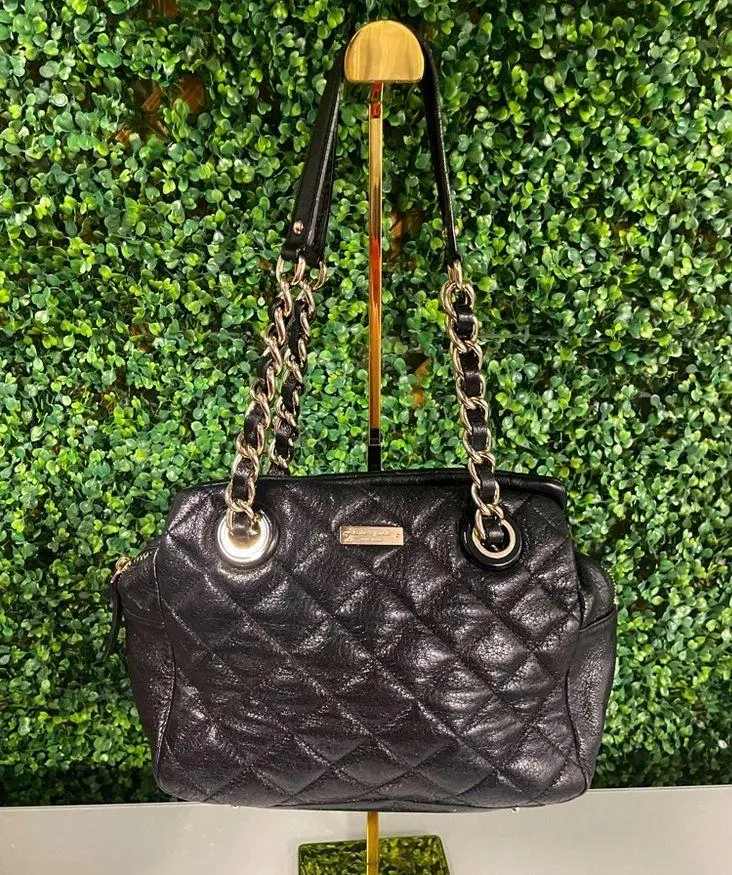- Gold Coast Elizabeth Shoulder Bag - Black Quilted Cowhide - Image 4