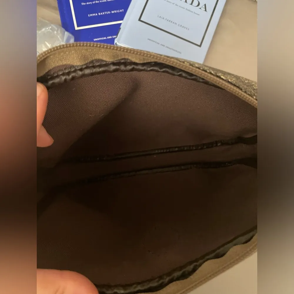 Yves Saint Laurent Vintage Clutch/Toiletry Pouch | Giraffe Print 🦒 Pristine - Image 8